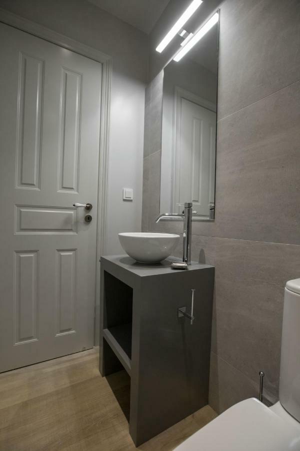 Sophisticated Apartment In Syntagma By Ghh Athens Exterior photo