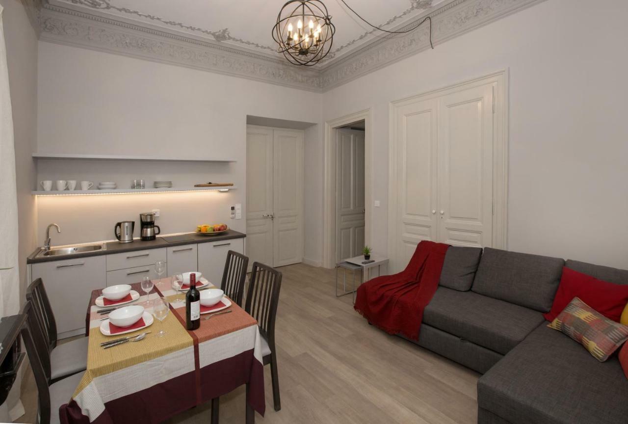 Sophisticated Apartment In Syntagma By Ghh Athens Exterior photo